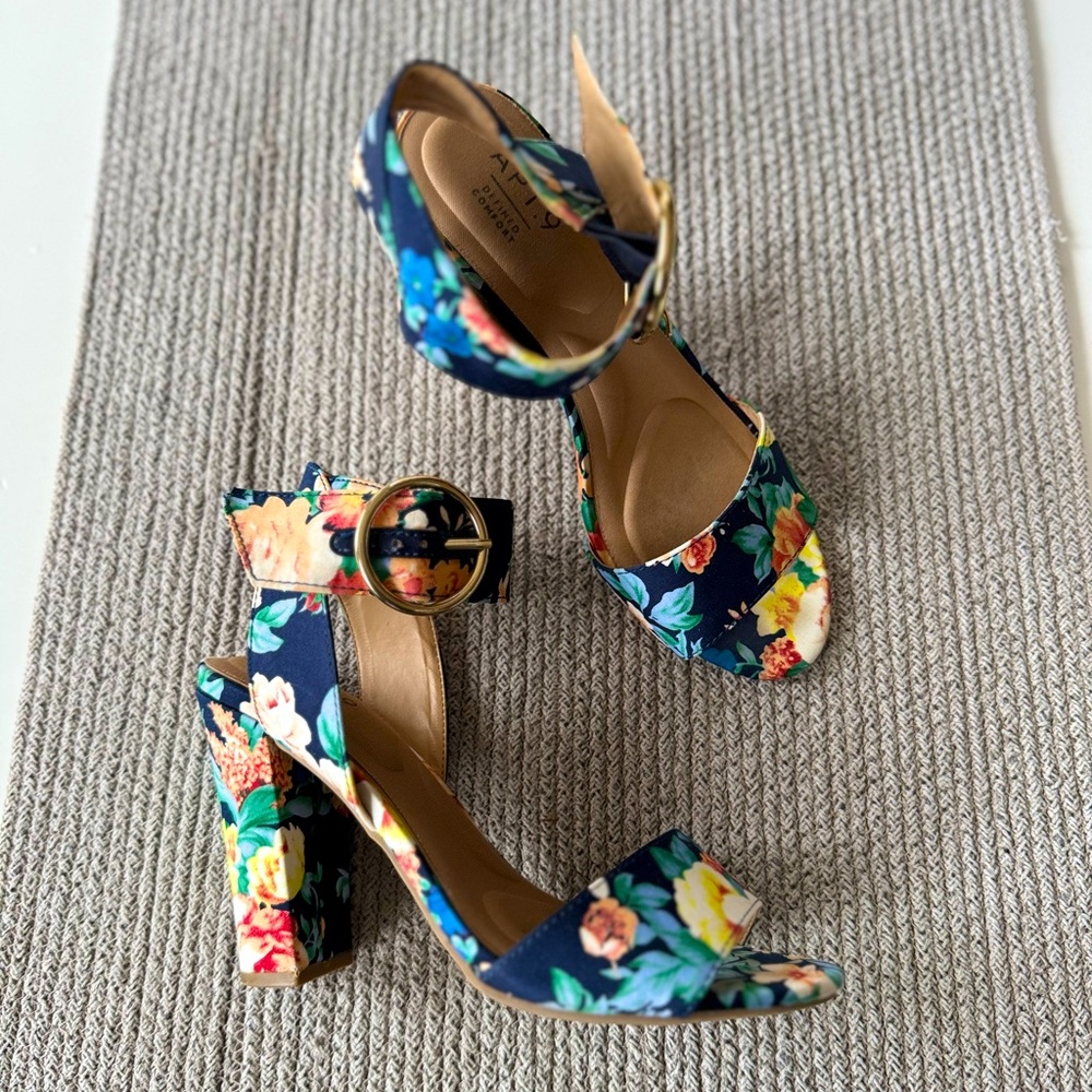 Apt. 9 Navy Blue Pink Floral Ankle Strap High Block Heel Sandals Size 7